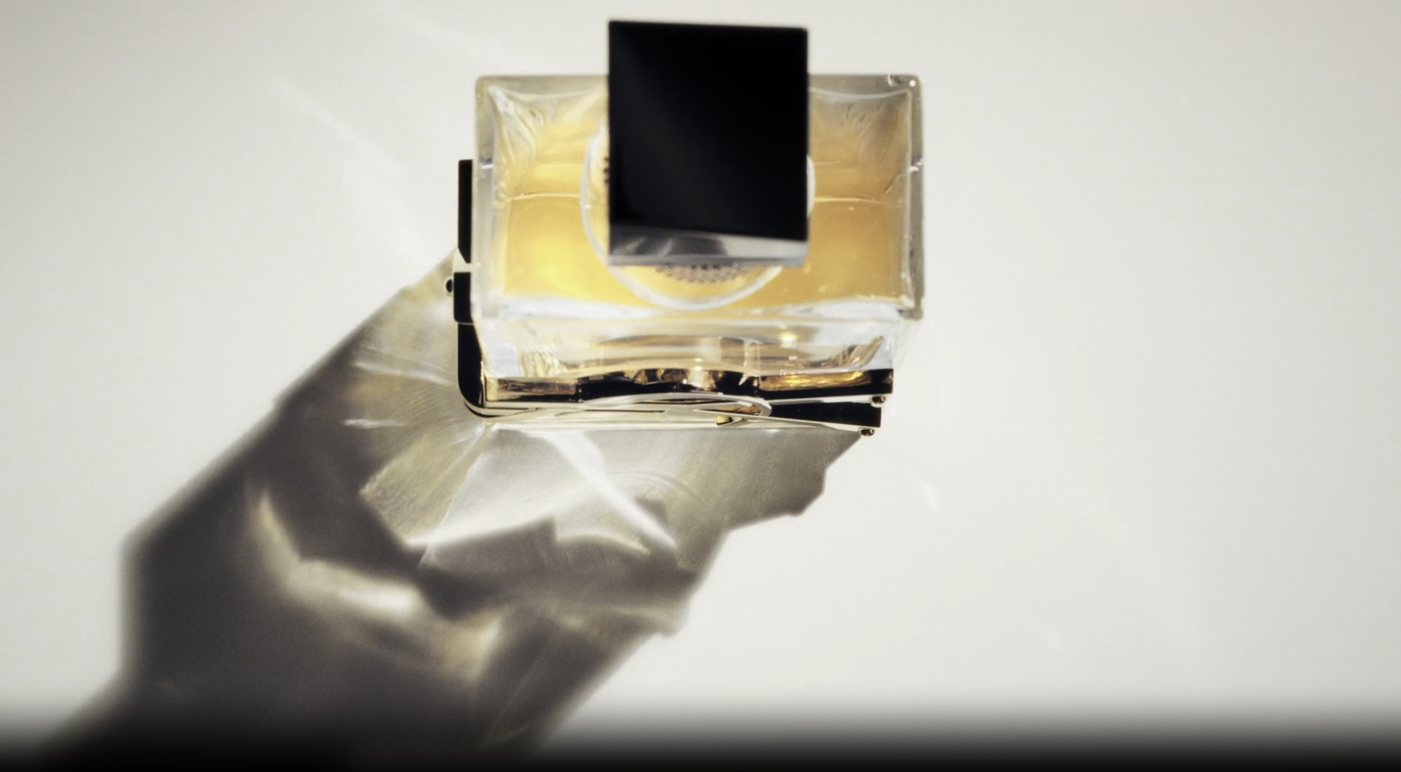 Cuuut, project-player: YSL / Libre (fig. 2)